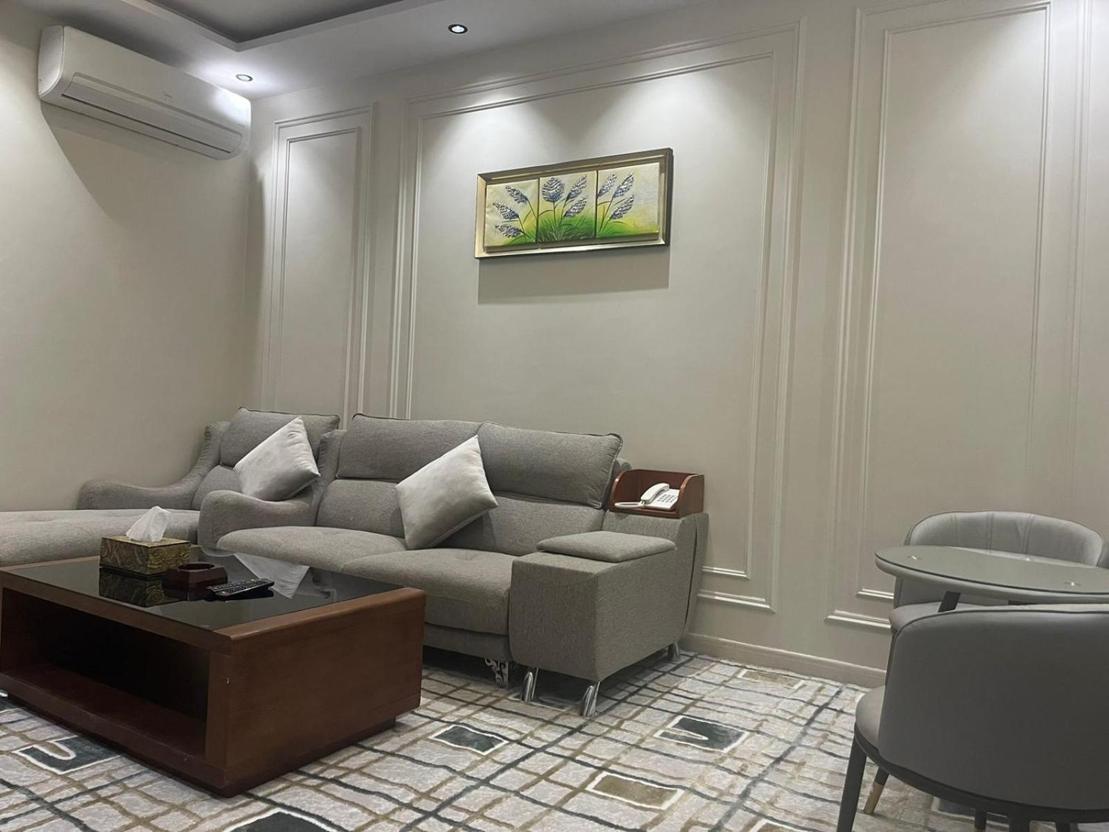 Nourth House Aparthotel 알 쿠라이야트 외부 사진