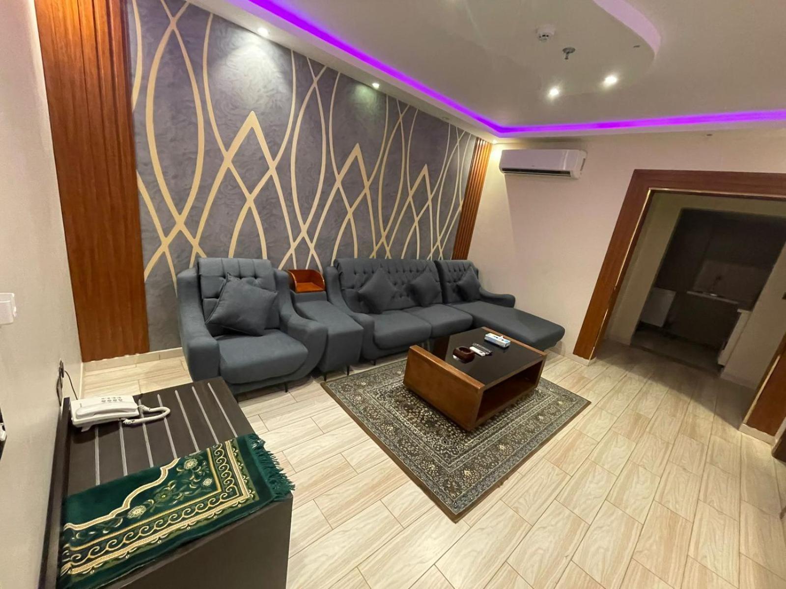 Nourth House Aparthotel 알 쿠라이야트 외부 사진